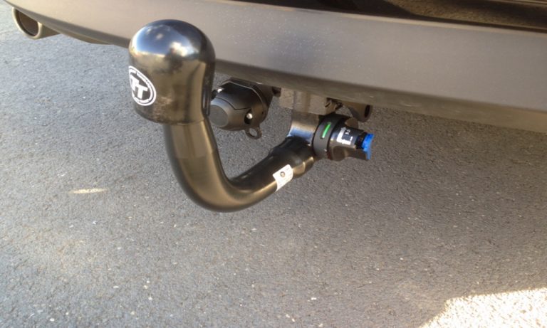 Towbar redcap towing centre detachable tow bar